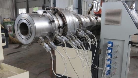 เครื่องทำท่อพีวีซีท่อร้อยสายไฟฟ้าพลาสติกประสิทธิภาพสูง