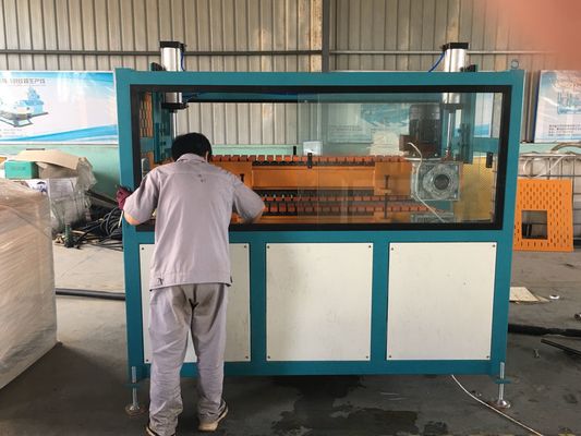 Siemens Motor 100kg / H สายการผลิตท่อ Hdpe Conical Twin Screw