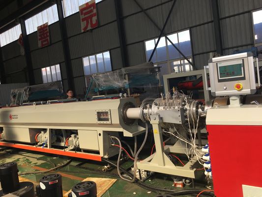 พลาสติก PVC ระบายน้ำ ท่อร้อยสายไฟฟ้า Extruder Fully Automatic