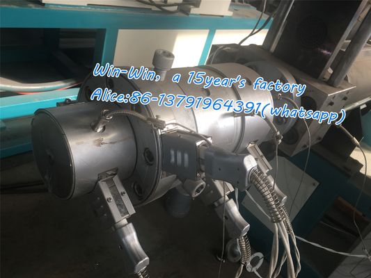 สายการอัดรีดสกรูคู่เดี่ยวสำหรับท่อพลาสติกลูกฟูก PPR HDPE PVC