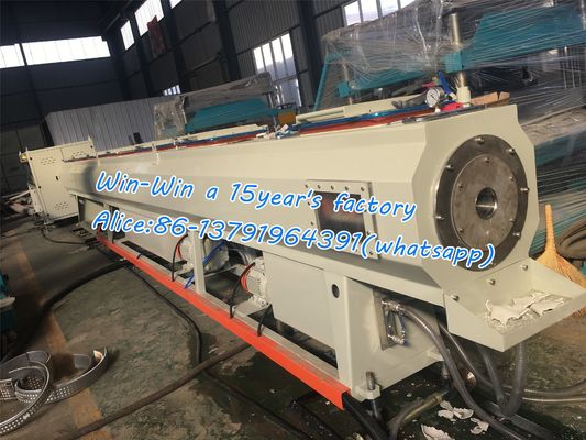 สายการอัดรีดสกรูคู่เดี่ยวสำหรับท่อพลาสติกลูกฟูก PPR HDPE PVC