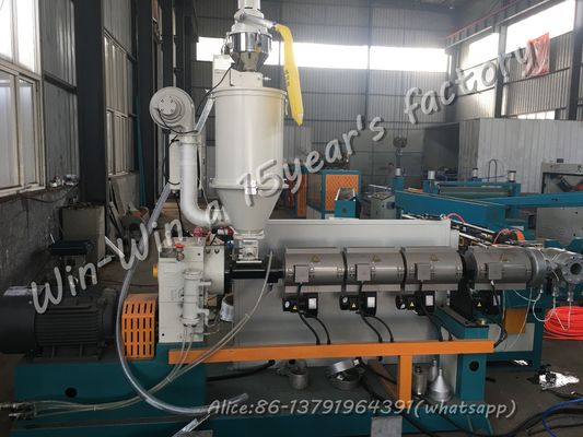 พลาสติก HDPE PE PP PVC ผนังเดี่ยวลูกฟูกเครื่องอัดรีดท่ออ่อน