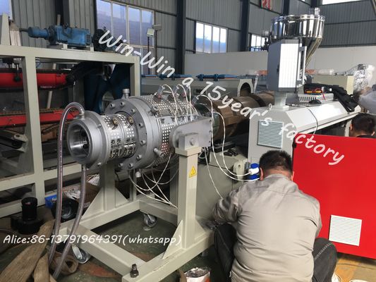 เครื่องทำท่อพลาสติก PVC PE PPR ลูกฟูกแบบแข็ง Twin Single Extrusion
