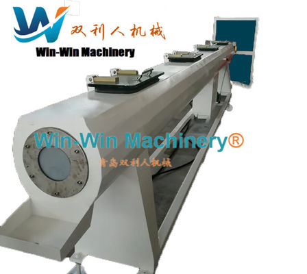 เครื่องทำสายการอัดรีดท่อสวนไฟฟ้า PVC