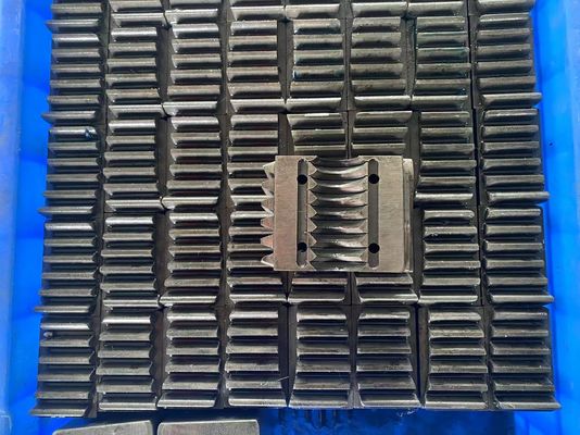 พลาสติก PE PP PVC PA สายการอัดรีดท่อลูกฟูกผนังเดียวความเร็วสูง