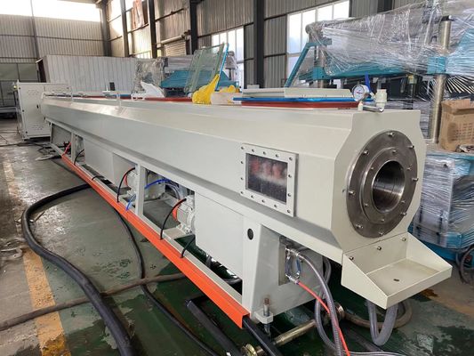 เครื่องทำท่อส่งน้ำและระบายน้ำ ท่อ PVC Extrusion Line