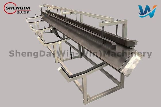 เครื่องทำรางเก็บสาย PVC เครื่องขึ้นรูปพลาสติก
