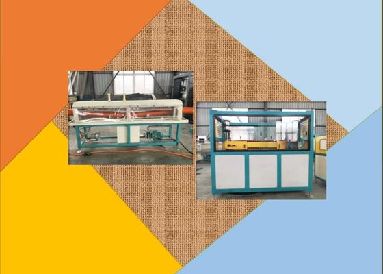 สกรูลึก 800Kg / H PLC สายการอัดรีดท่อลูกฟูก