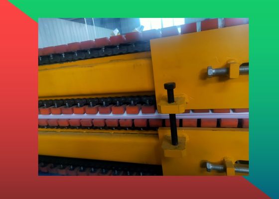 160 กก. / ชม. PPR สามชั้นท่อ HDPE Extrusion Line One Feed