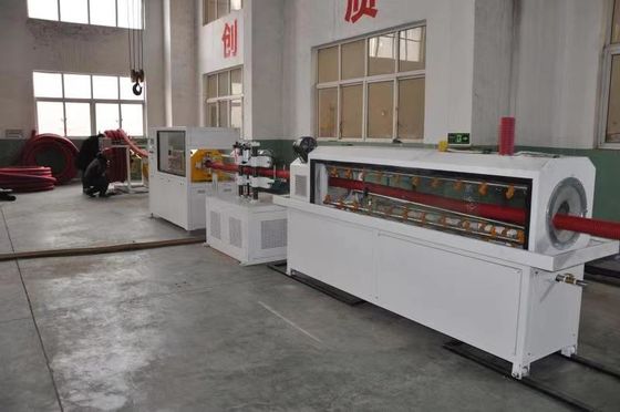 สายการอัดรีดท่อลูกฟูกผนังเดี่ยว HDPE เส้นผ่านศูนย์กลาง 20 มม. / เครื่องทำ