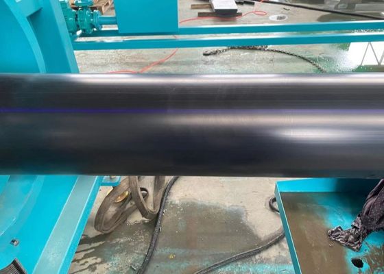 เส้นผ่านศูนย์กลางขนาดใหญ่ระบายน้ำหลายชั้น HDPE สายการผลิตท่อผนังทึบ