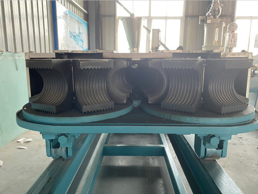 160mm PVC Single Wall Corrugated Pipe Extrusion Line สกรูคู่ 6m / Min