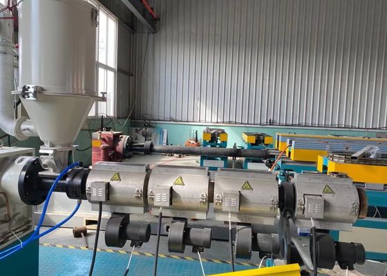 PE/PP/PA 16-52mm เครื่องทำท่อลูกฟูกพลาสติก Extruder