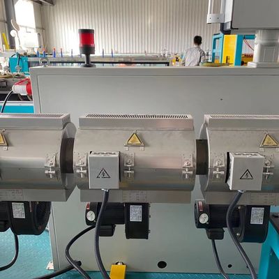 16-32 มม. PP | PE | PA พลาสติก Single Wall Corrugated Pipe Extruder PLC Control
