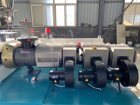 ท่อพีวีซีพลาสติก Extrusion Line Twin Screw Extruder Machine Conical 250kg / Hr